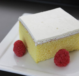 Cake, Thaw & Serve Golden White Cake, 1/2 Sheet