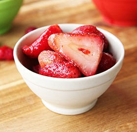 Strawberries, Sliced, W SGR, IQF